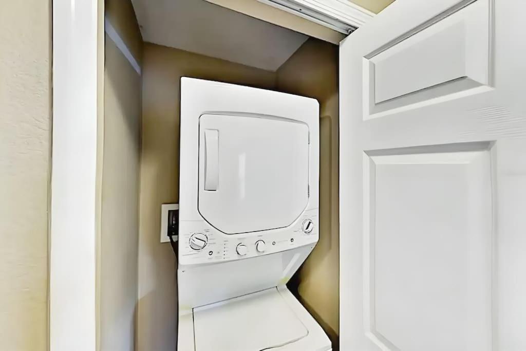 Entire Rental 3-Br Minutes From Disney X8 Hot Tub Apartment 2204 Orlando Zewnętrze zdjęcie